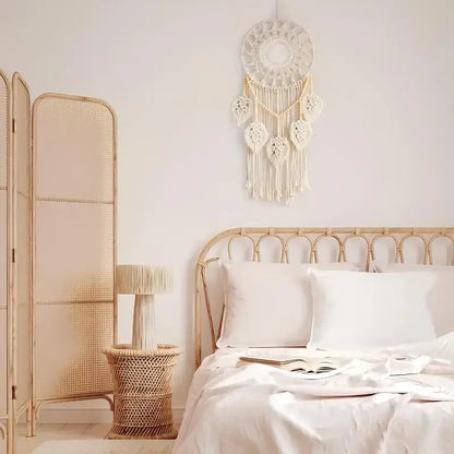 Boho Leaf Macramé Dreamcatcher – Natural Cotton Wall Hanging